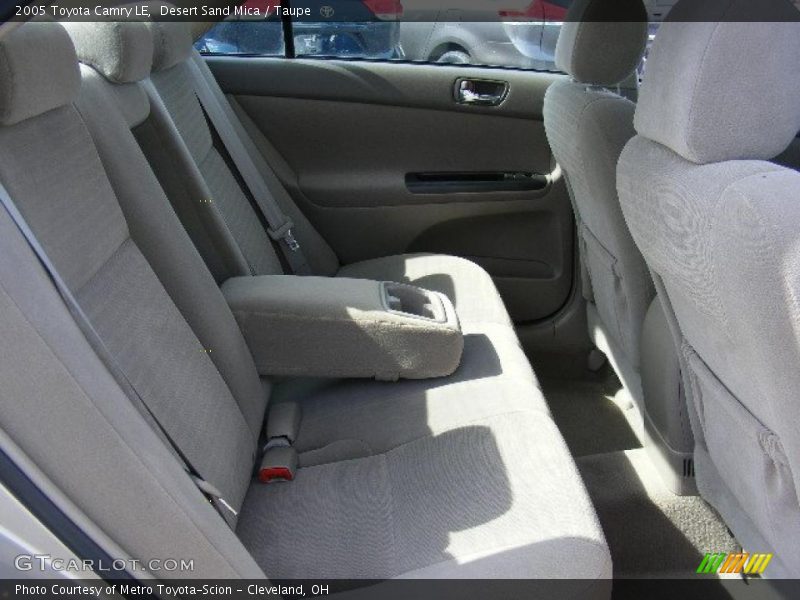 Desert Sand Mica / Taupe 2005 Toyota Camry LE
