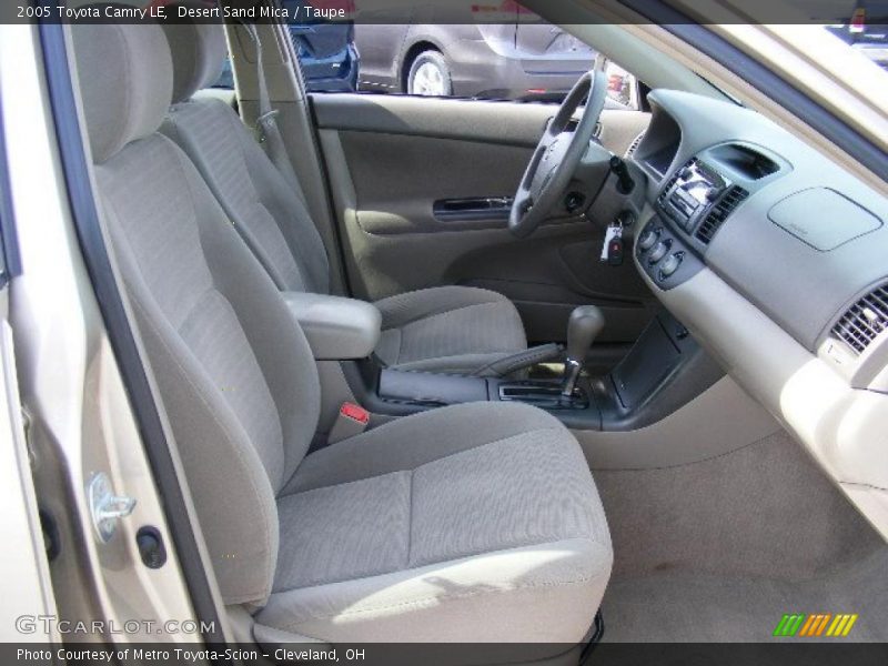 Desert Sand Mica / Taupe 2005 Toyota Camry LE