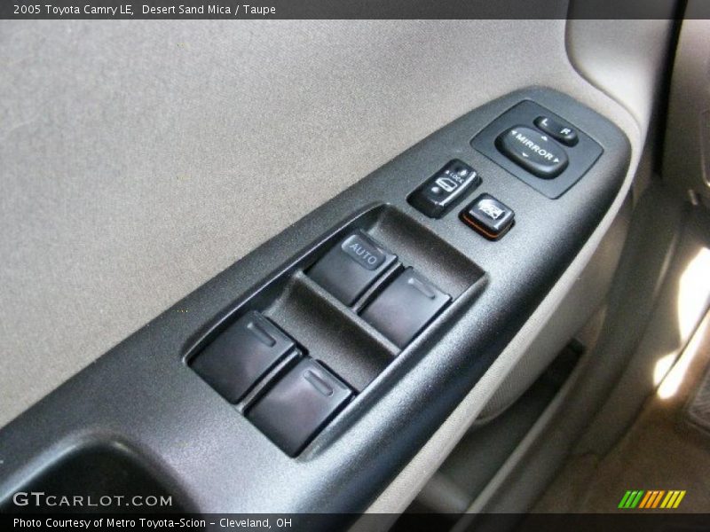 Desert Sand Mica / Taupe 2005 Toyota Camry LE