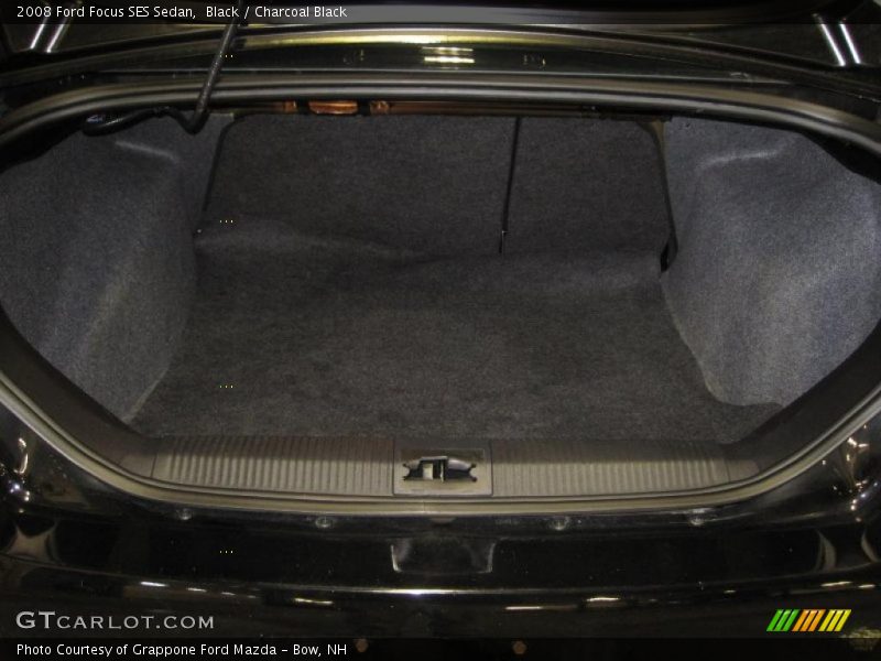 Black / Charcoal Black 2008 Ford Focus SES Sedan