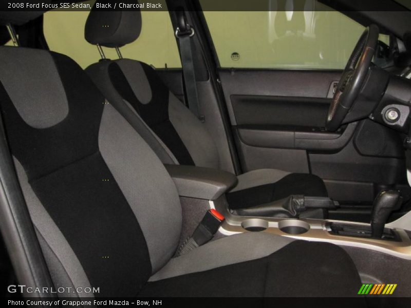 Black / Charcoal Black 2008 Ford Focus SES Sedan