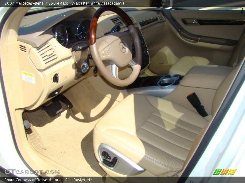 Alabaster White / Macadamia 2007 Mercedes-Benz R 350 4Matic