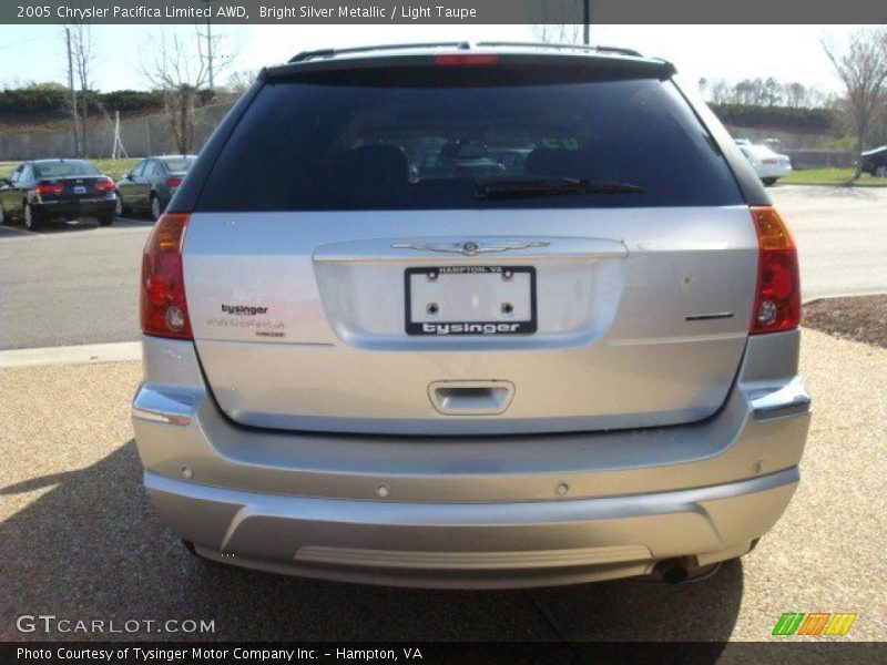 Bright Silver Metallic / Light Taupe 2005 Chrysler Pacifica Limited AWD