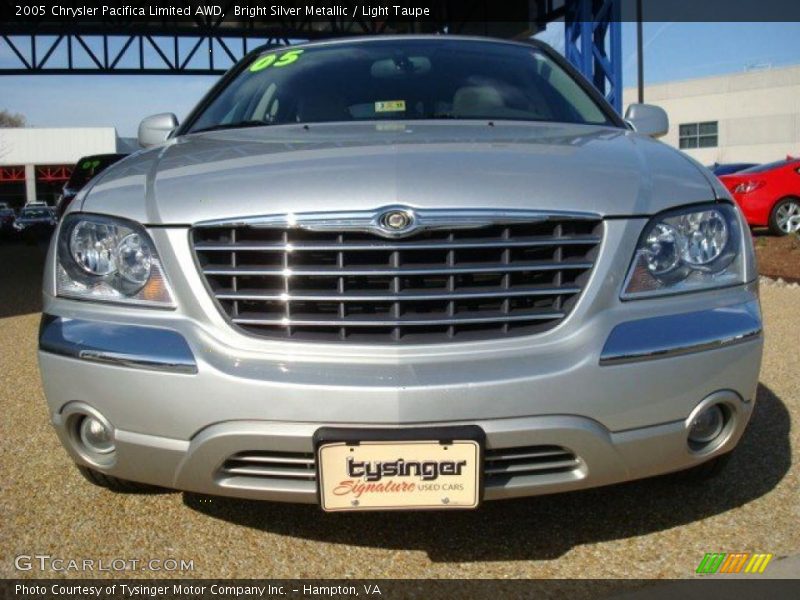Bright Silver Metallic / Light Taupe 2005 Chrysler Pacifica Limited AWD