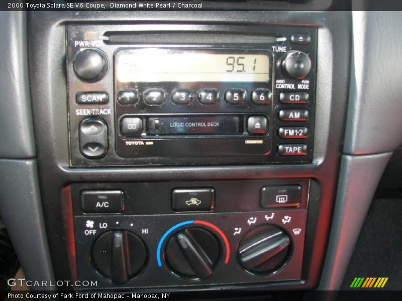 Diamond White Pearl / Charcoal 2000 Toyota Solara SE V6 Coupe