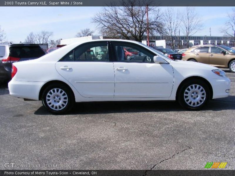 Super White / Stone 2003 Toyota Camry XLE