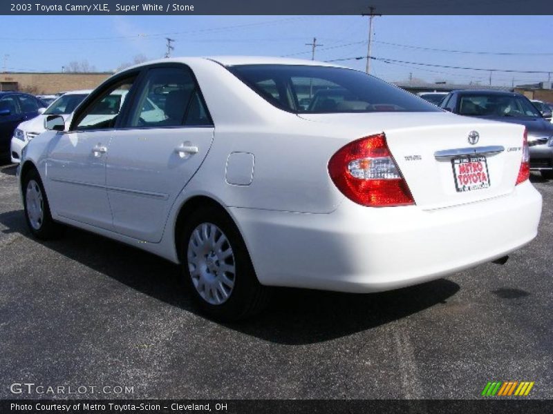 Super White / Stone 2003 Toyota Camry XLE