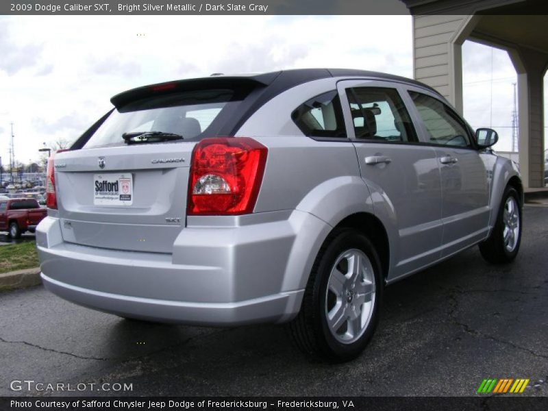 Bright Silver Metallic / Dark Slate Gray 2009 Dodge Caliber SXT