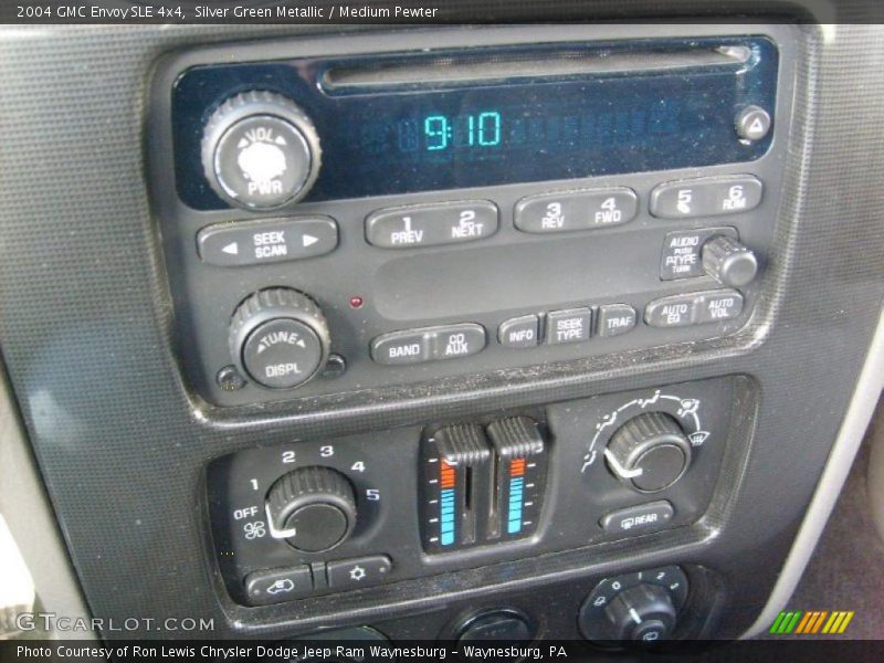Silver Green Metallic / Medium Pewter 2004 GMC Envoy SLE 4x4