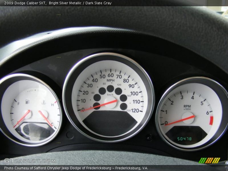 Bright Silver Metallic / Dark Slate Gray 2009 Dodge Caliber SXT