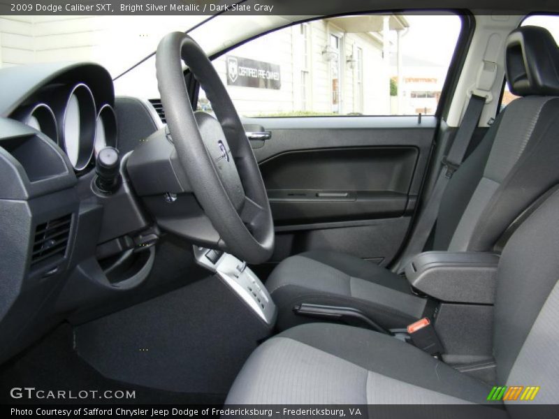 Bright Silver Metallic / Dark Slate Gray 2009 Dodge Caliber SXT