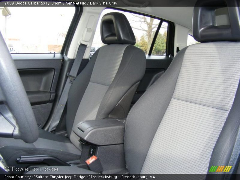 Bright Silver Metallic / Dark Slate Gray 2009 Dodge Caliber SXT