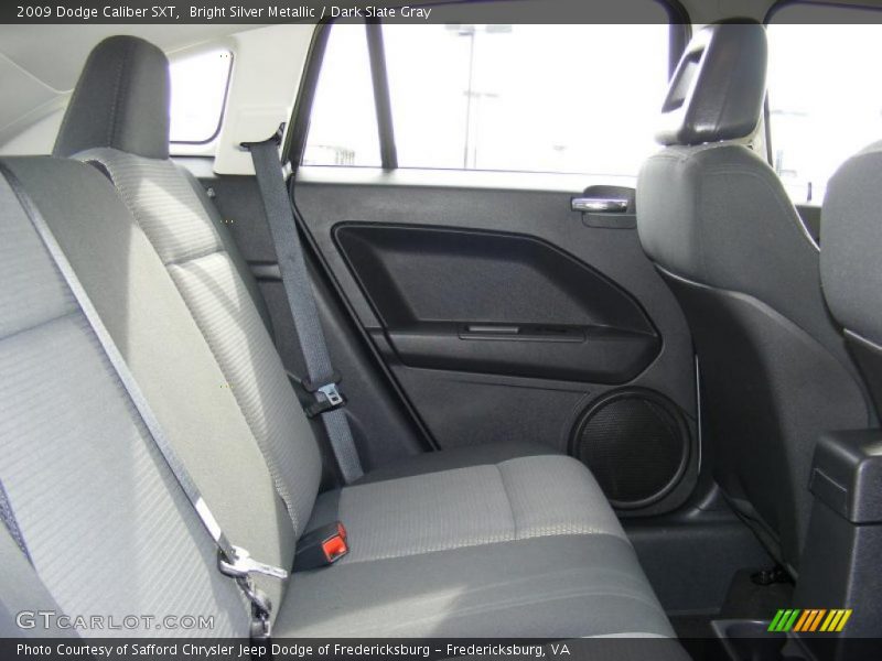 Bright Silver Metallic / Dark Slate Gray 2009 Dodge Caliber SXT