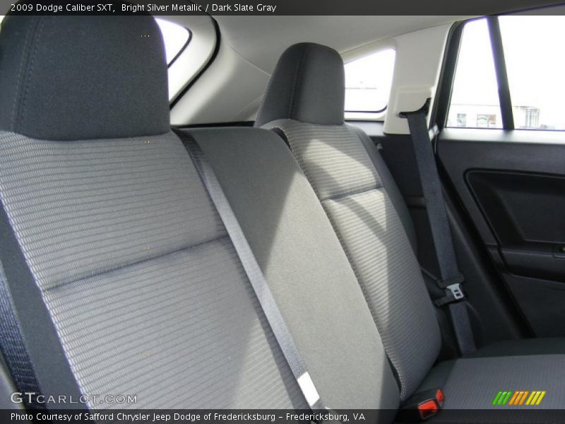 Bright Silver Metallic / Dark Slate Gray 2009 Dodge Caliber SXT