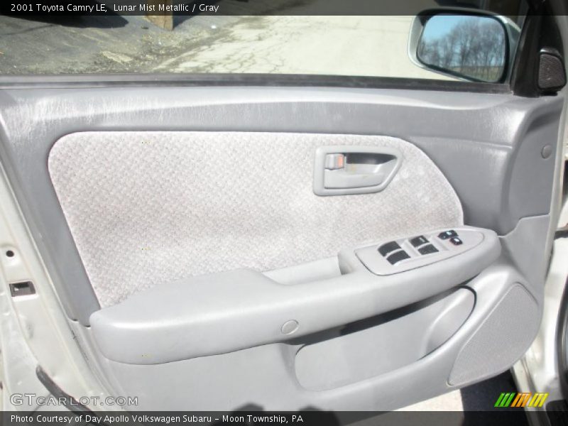Lunar Mist Metallic / Gray 2001 Toyota Camry LE