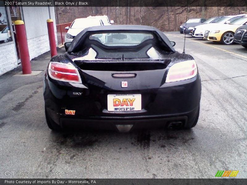 Black Onyx / Black 2007 Saturn Sky Roadster