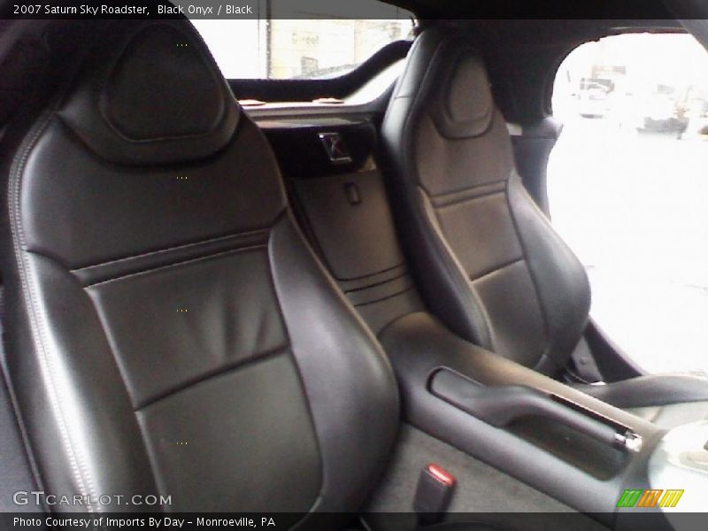 Black Onyx / Black 2007 Saturn Sky Roadster