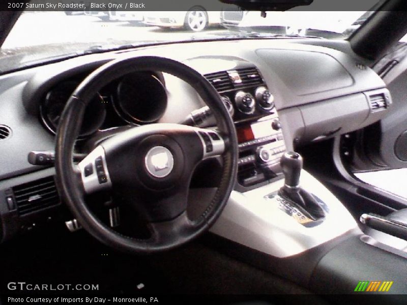 Black Onyx / Black 2007 Saturn Sky Roadster