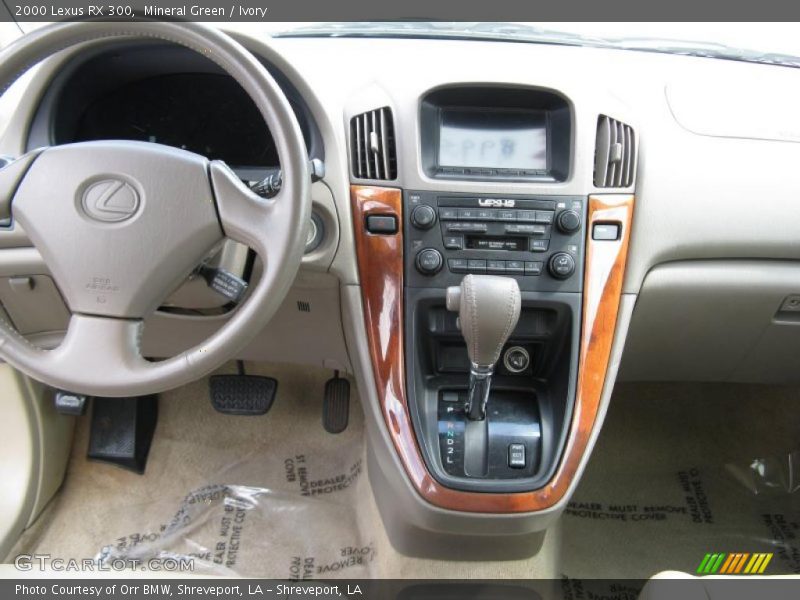 Mineral Green / Ivory 2000 Lexus RX 300