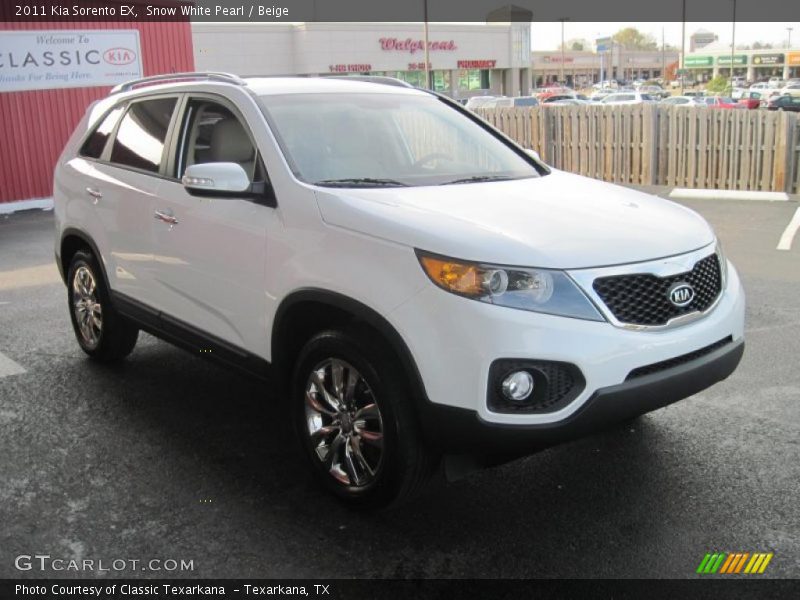 Snow White Pearl / Beige 2011 Kia Sorento EX