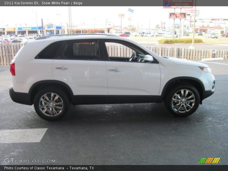 Snow White Pearl / Beige 2011 Kia Sorento EX