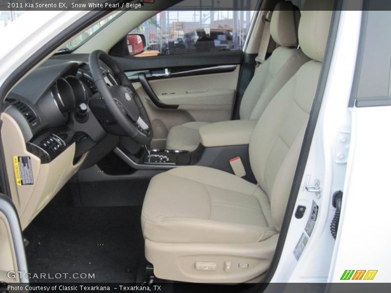 Snow White Pearl / Beige 2011 Kia Sorento EX