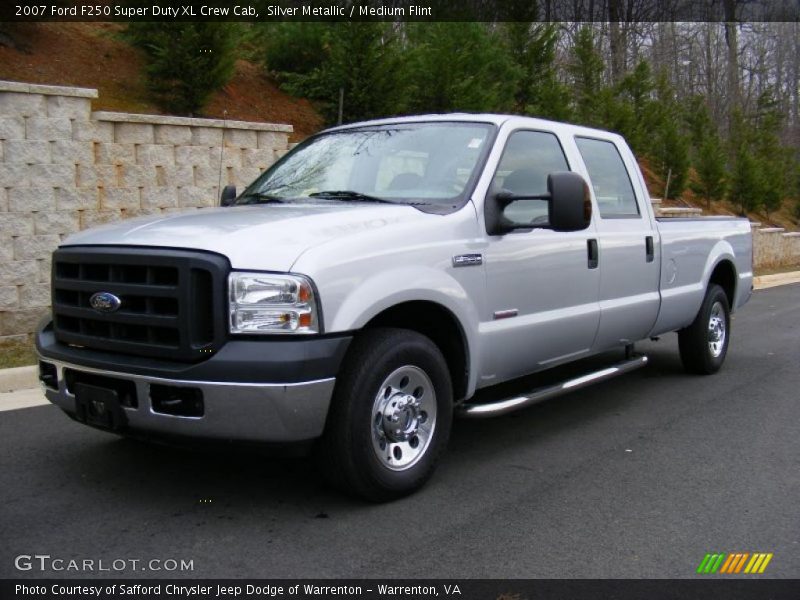Silver Metallic / Medium Flint 2007 Ford F250 Super Duty XL Crew Cab