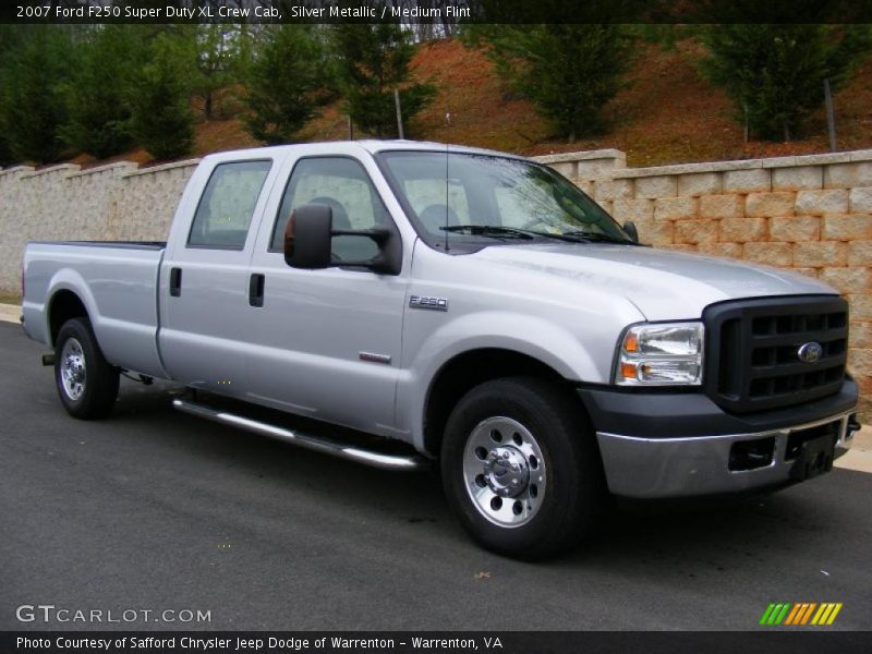 Silver Metallic / Medium Flint 2007 Ford F250 Super Duty XL Crew Cab