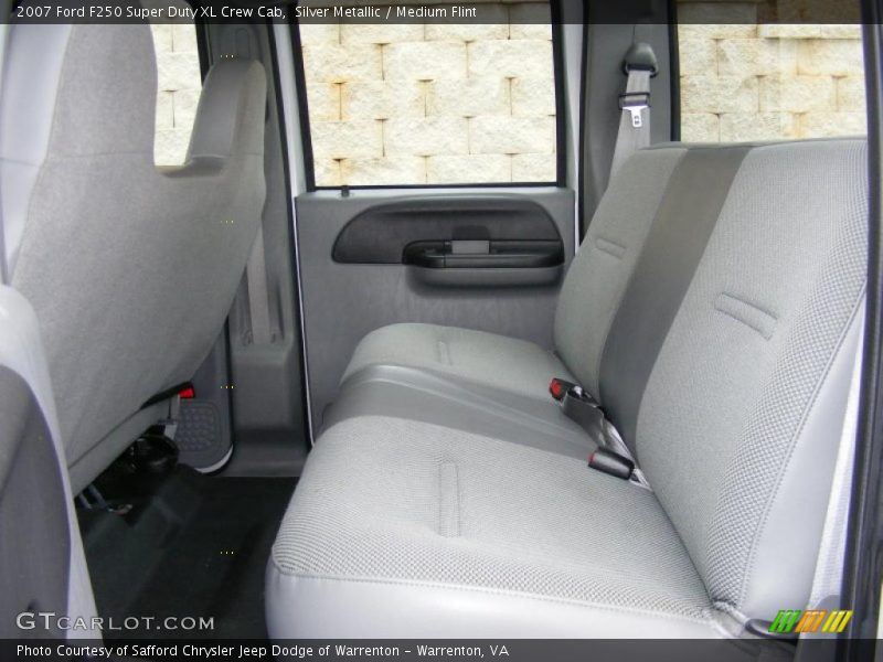 Silver Metallic / Medium Flint 2007 Ford F250 Super Duty XL Crew Cab