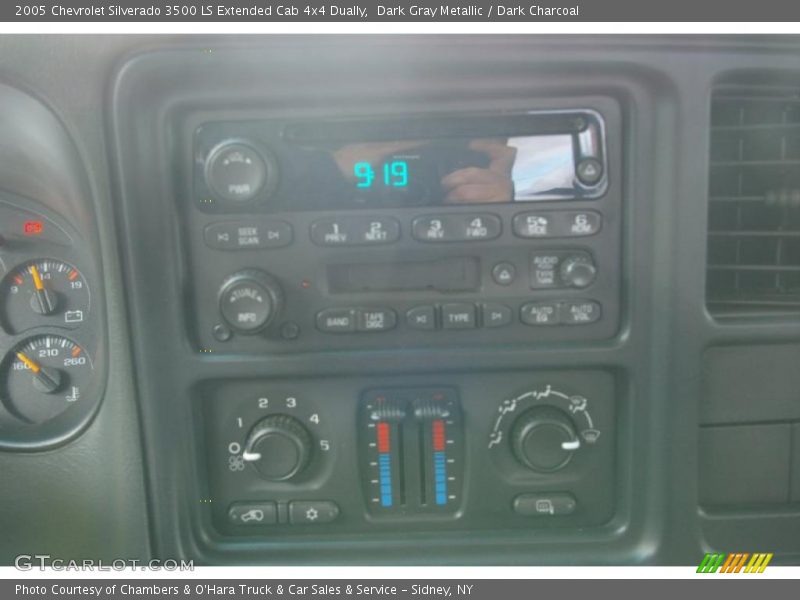 Dark Gray Metallic / Dark Charcoal 2005 Chevrolet Silverado 3500 LS Extended Cab 4x4 Dually