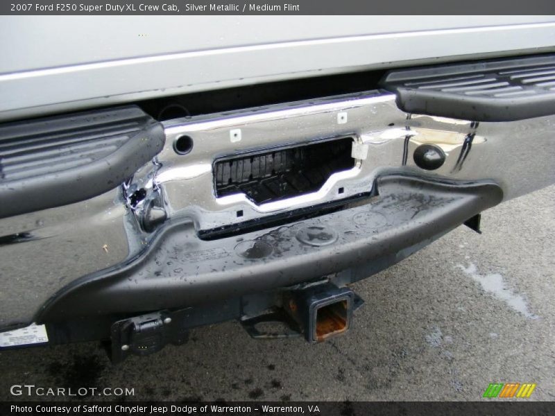 Silver Metallic / Medium Flint 2007 Ford F250 Super Duty XL Crew Cab