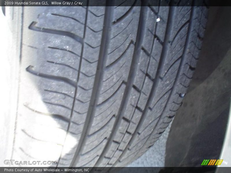Willow Gray / Gray 2009 Hyundai Sonata GLS