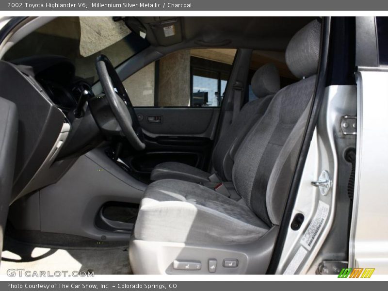Millennium Silver Metallic / Charcoal 2002 Toyota Highlander V6