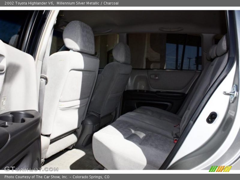 Millennium Silver Metallic / Charcoal 2002 Toyota Highlander V6