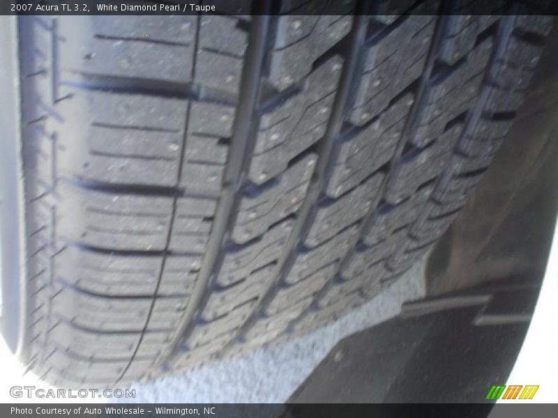 White Diamond Pearl / Taupe 2007 Acura TL 3.2