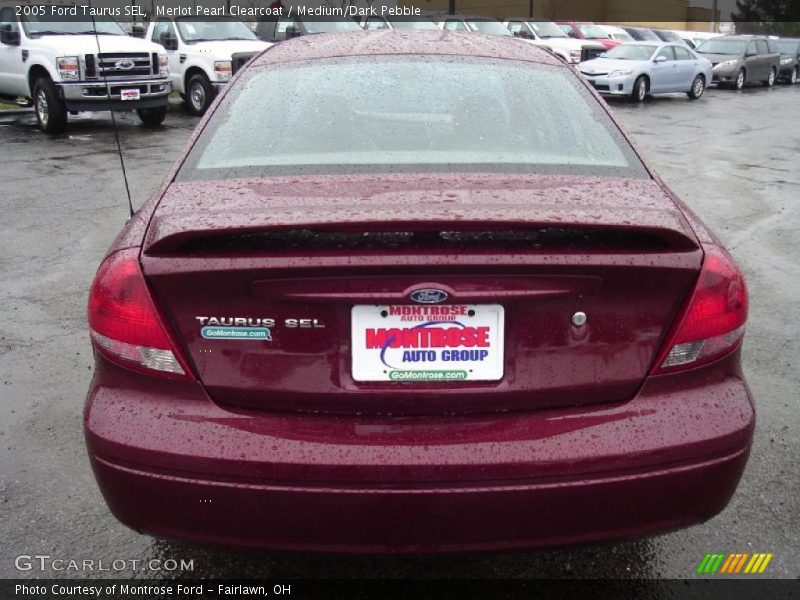 Merlot Pearl Clearcoat / Medium/Dark Pebble 2005 Ford Taurus SEL