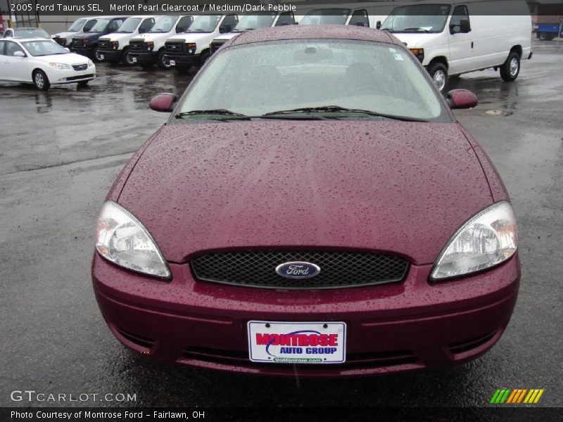 Merlot Pearl Clearcoat / Medium/Dark Pebble 2005 Ford Taurus SEL
