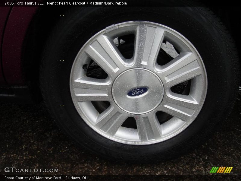 Merlot Pearl Clearcoat / Medium/Dark Pebble 2005 Ford Taurus SEL