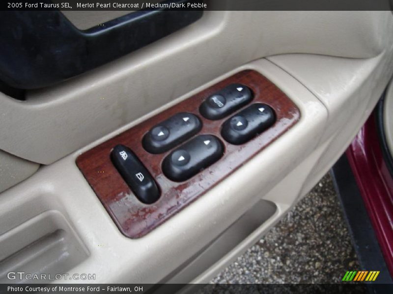 Merlot Pearl Clearcoat / Medium/Dark Pebble 2005 Ford Taurus SEL