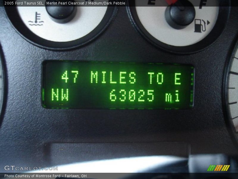 Merlot Pearl Clearcoat / Medium/Dark Pebble 2005 Ford Taurus SEL