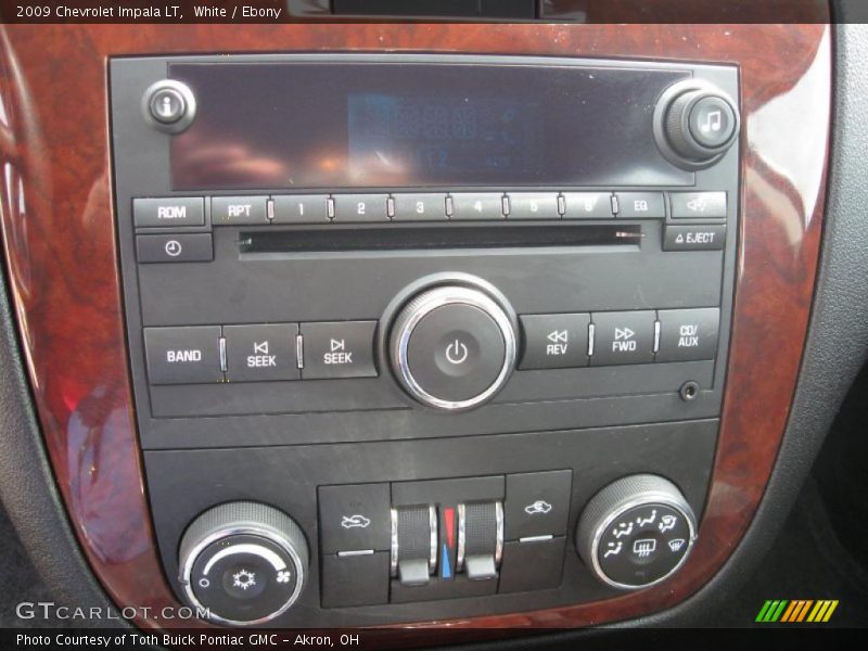 White / Ebony 2009 Chevrolet Impala LT