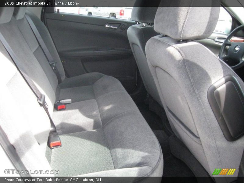 White / Ebony 2009 Chevrolet Impala LT