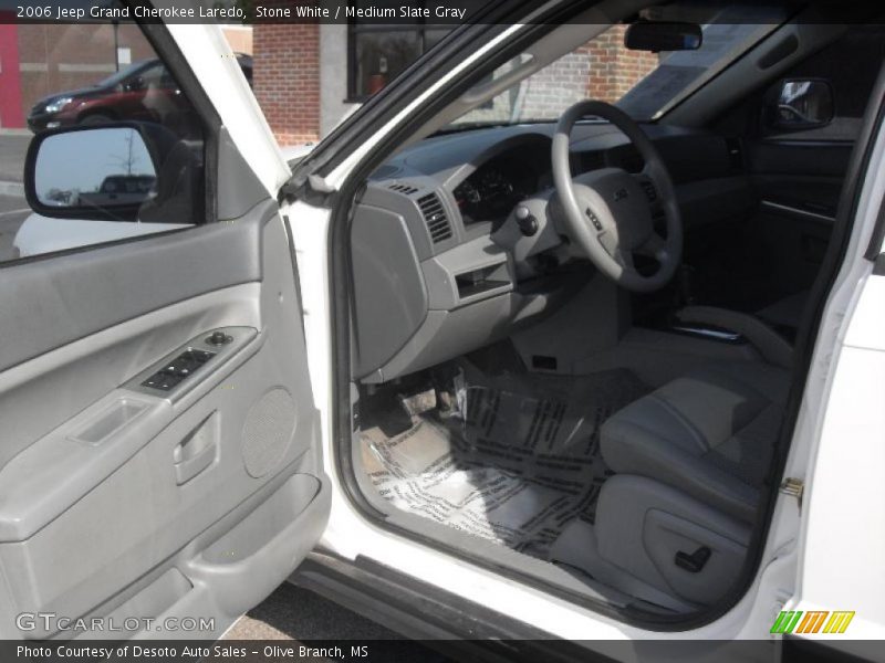 Stone White / Medium Slate Gray 2006 Jeep Grand Cherokee Laredo