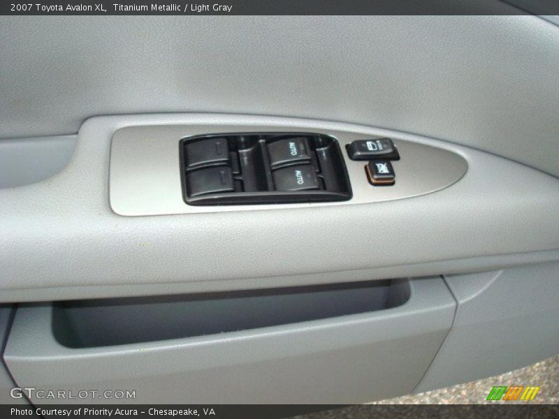 Titanium Metallic / Light Gray 2007 Toyota Avalon XL