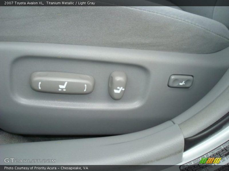 Titanium Metallic / Light Gray 2007 Toyota Avalon XL