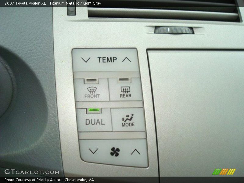 Titanium Metallic / Light Gray 2007 Toyota Avalon XL