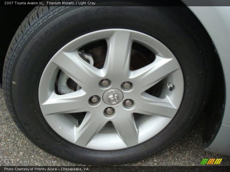 Titanium Metallic / Light Gray 2007 Toyota Avalon XL