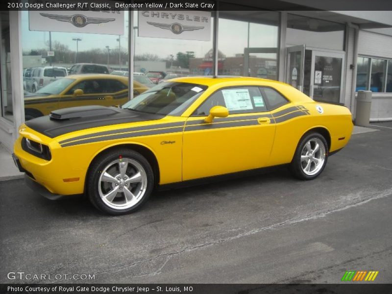 Detonator Yellow / Dark Slate Gray 2010 Dodge Challenger R/T Classic