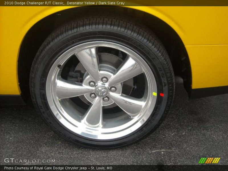 Detonator Yellow / Dark Slate Gray 2010 Dodge Challenger R/T Classic