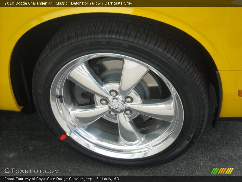 Detonator Yellow / Dark Slate Gray 2010 Dodge Challenger R/T Classic
